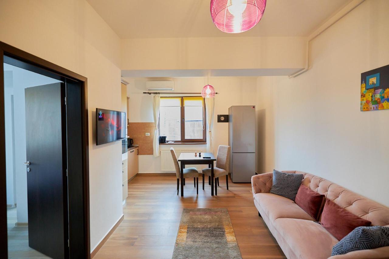 Cozy 3 Bedroom Apartments In Centre Of Iasi Palas Mall Exteriör bild